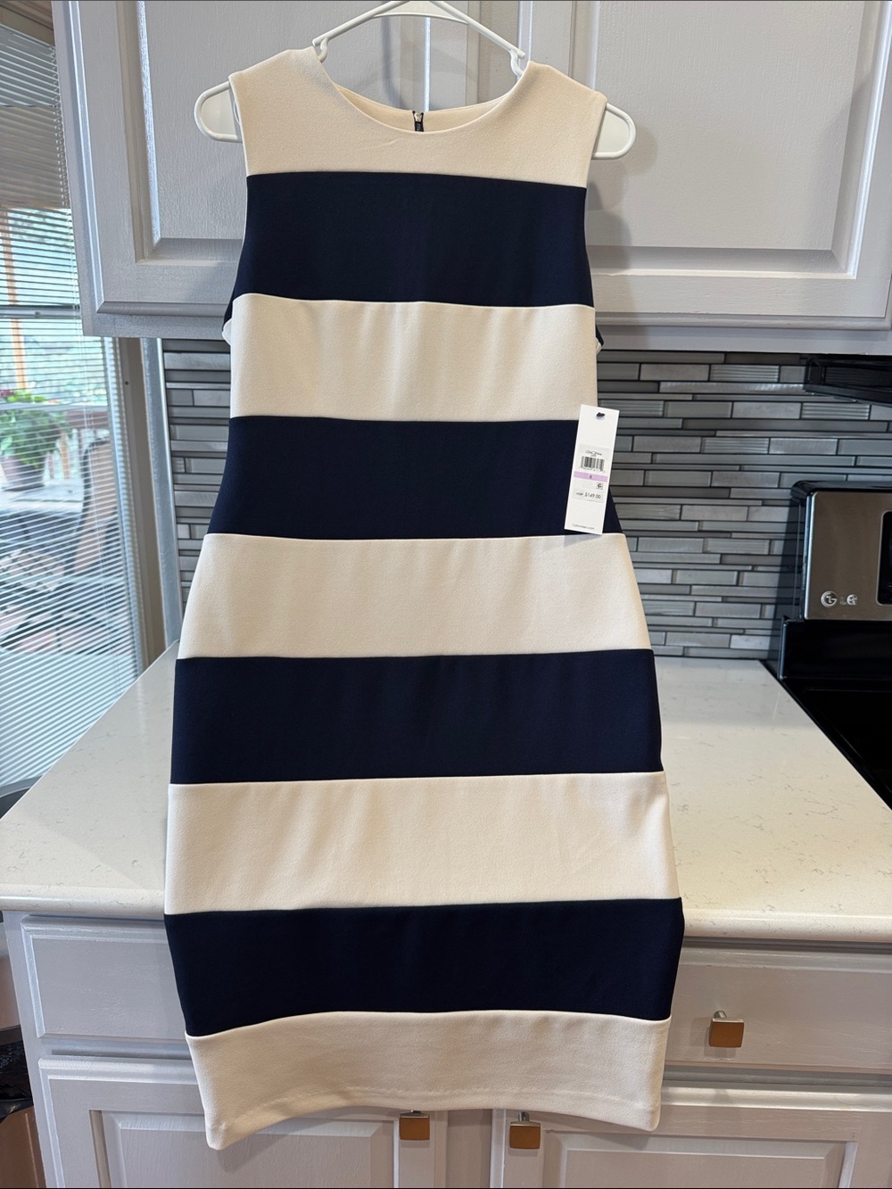 Calvin Klein Navy and Cream Colorblock Shift Dress - Sleek Modern Silhouette